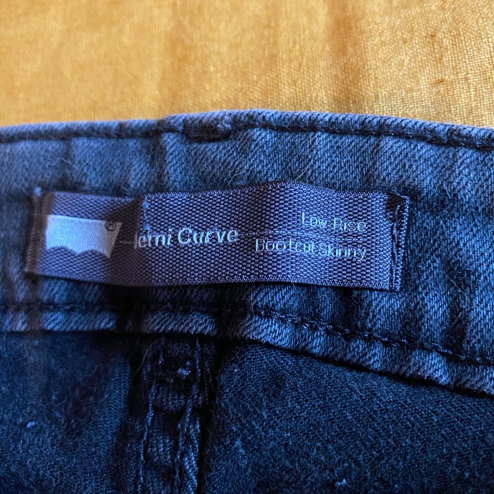 Levi Jean faded black